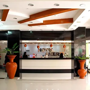 3* Hotel America