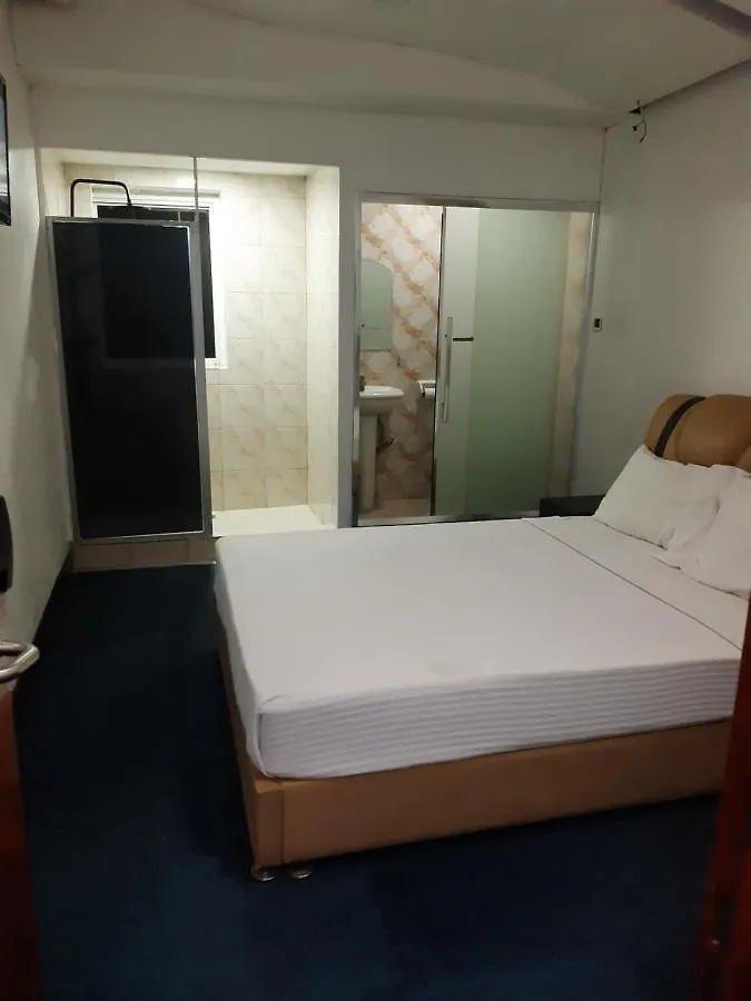 999 Hotel Angeles Philippines