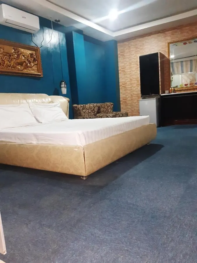 999 Hotel Angeles